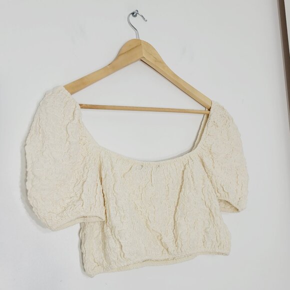 Zara Women's Cream Textured Puff Sleeve Boat Neck Smocked Crop Tops Medium NWOT - Picture 5 of 10